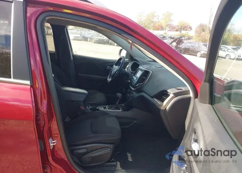 2016 Jeep Cherokee Latitude из США, поврежденный, VIN 1C4PJMCB7GW359241